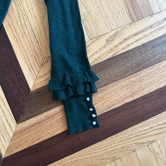 Ivanka Trump sweater - Picture 2 of 2